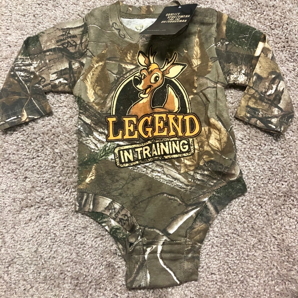 Camouflage with deer top NWT